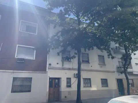 Doctor Tomás Manuel De Anchorena 200, Piso 2