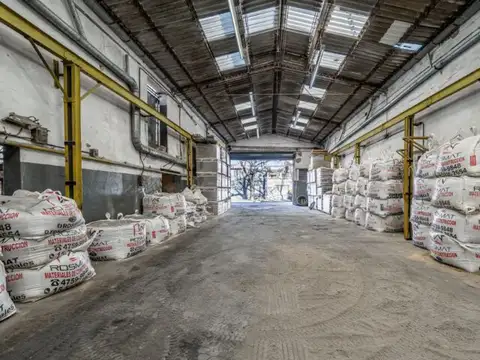 GALPON VENTA 2070 METROS CON RENTA EN DOLARES u$S7.000 mensuales