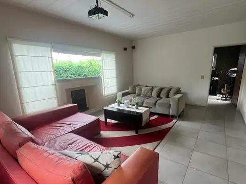 Casa en Venta en Villa Gobernador Udaondo, USD 390.000