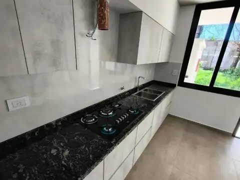 Depto Tipo Casa en Venta con 2 cocheras