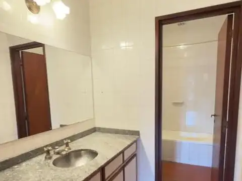San Carlos 100