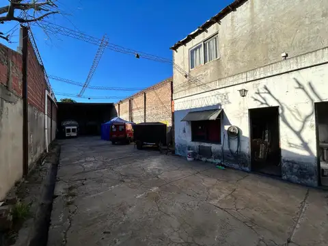 ALQUILER - GALPON CON OFICINA - 300 METROS - MERLO NORTE
