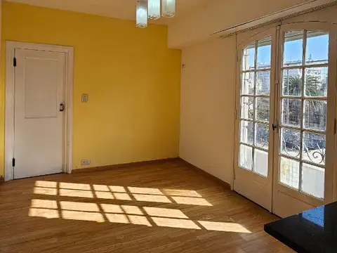 Departamento en Alquiler en Floresta, $ 500.000