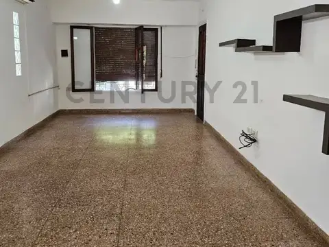 calle 38 200, Piso 1