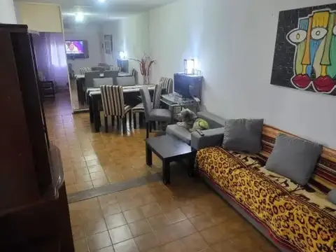 Departamento en venta - 2 Dormitorios 1 Baño - Almirante Brown