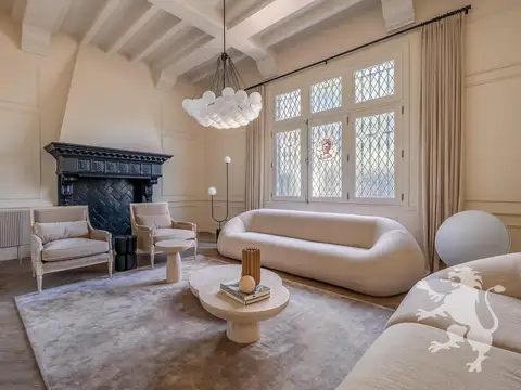 ESPECTACULAR CASA - VENTA - 7 AMBIENTES - SUITES - PISCINA - JARDIN - COCHERAS - BELGRANO R