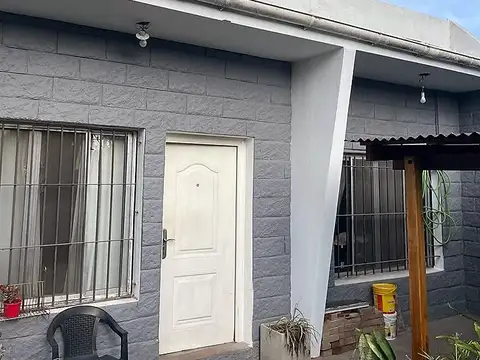 CASA EN VENTA BERAZATEGUI HUDSON