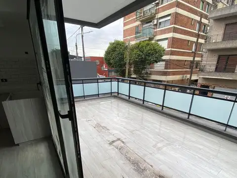 AV. LA PLATA  al 3838