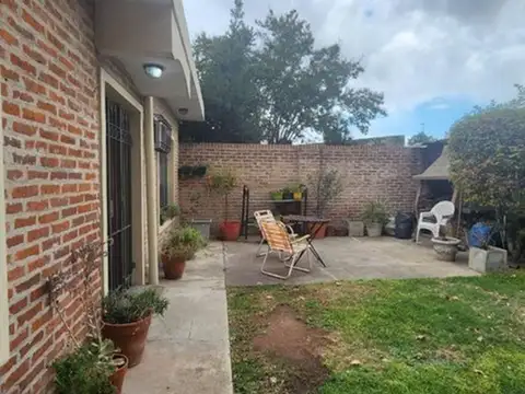 Casa en Venta en Temperley, USD 115.000
