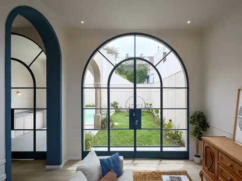 Casa 6 ambientes con 4 baños