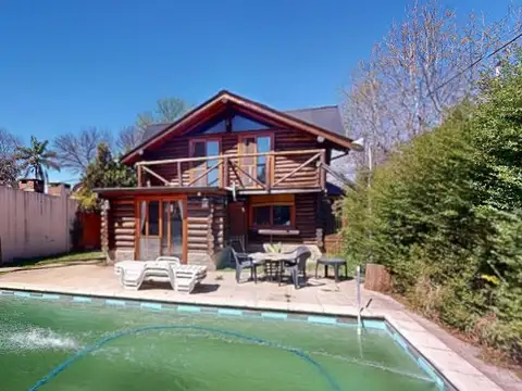 CASA EN VENTA Estilo Cabaña DE VICENZO CHICO