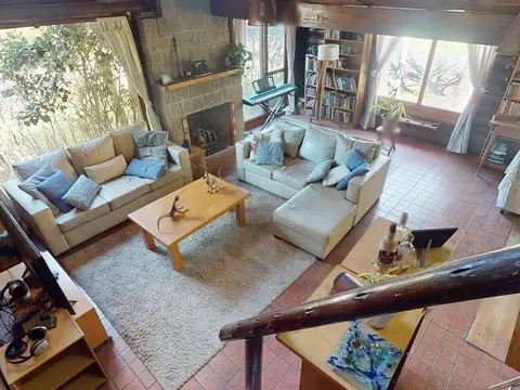 CASA EN VENTA Estilo Cabaña DE VICENZO CHICO