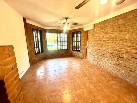 Chalet en excelente estado en Castelar Centro Norte