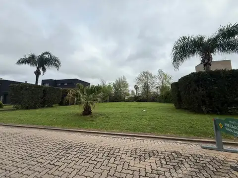 Terreno en Venta 40  mts Fondo