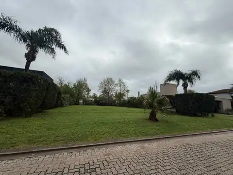 Terreno en Venta en Funes Hills Miraflores, USD 200.000