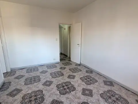 Avellaneda 2500, Piso 1