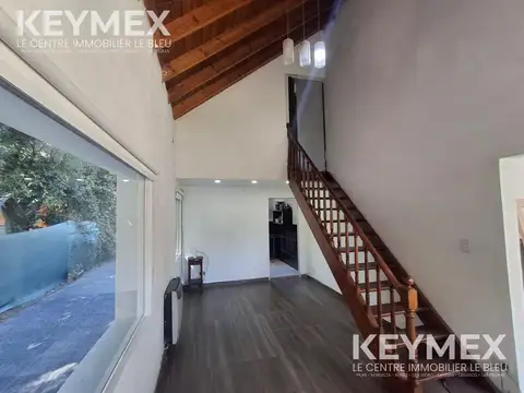Casa en Venta con 3 cocheras
