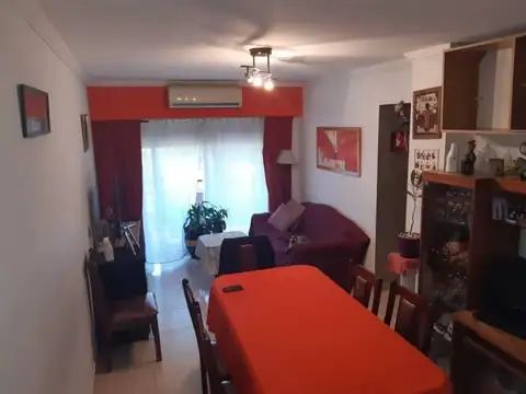Colombres 1000, Piso 5