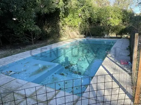 VENTA CHALET 5 AMBIENTES BARRIO LA FLORIDA