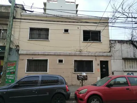 San Martín centro. PH de 2 ambientes en planta baja