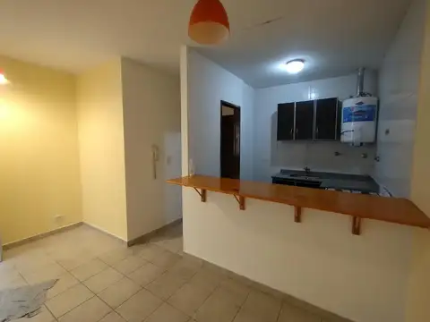 Depto Tipo Casa en Alquiler de 2 ambientes