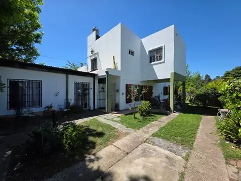 Cornelio Saavedra 100