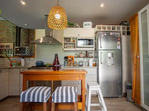 Casa 4 ambientes con 1 baño