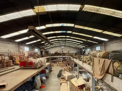 DEPOSITO INDUSTRIAL EN VENTA EN LOMA HERMOSA