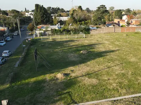En Venta Lote sobre Julio Acerboni, en Barrio El Ombú. Loteo Los Nogales , centro de Jose C Paz. Sin Expensas - Financia