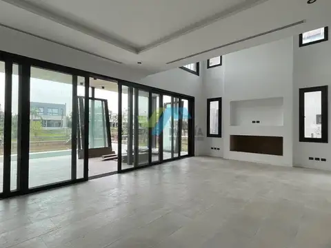 Casa 6 ambientes con 6 baños