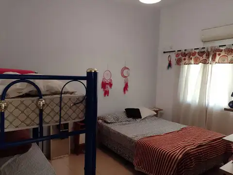 Enorme CASA QUINTA sobre Calle Ferrari. Marcos Paz