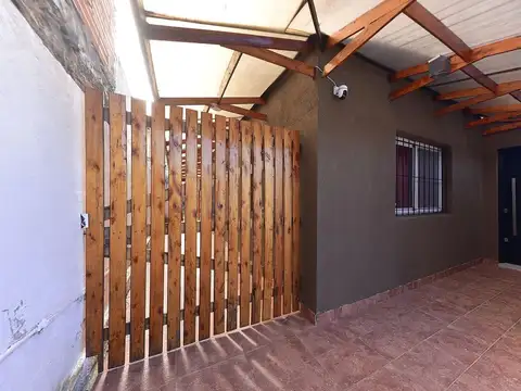 Depto Tipo Casa en Venta de 4 ambientes