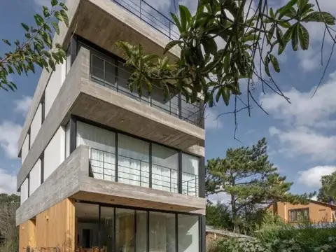 Estrasburgo e/ Niza y Biarritz
