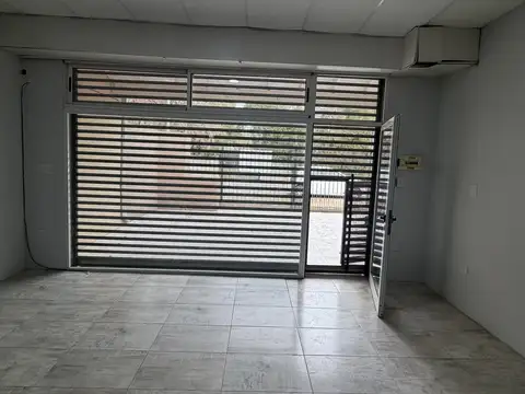 Local en Alquiler en Los Pioneros, $ 550.000