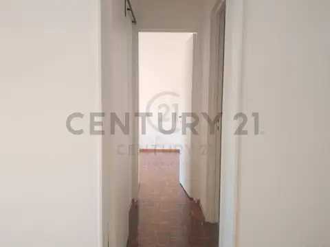 Alquiler Microcentro 2 ambientes con balcón francés