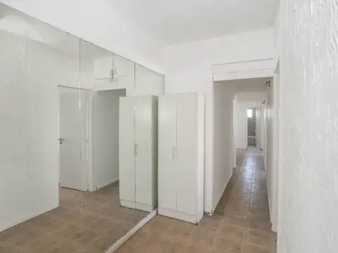 Departamento 5 ambientes con 1 baño
