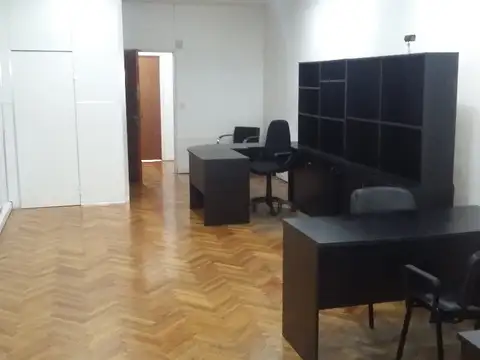 Oficina en Venta 65 años