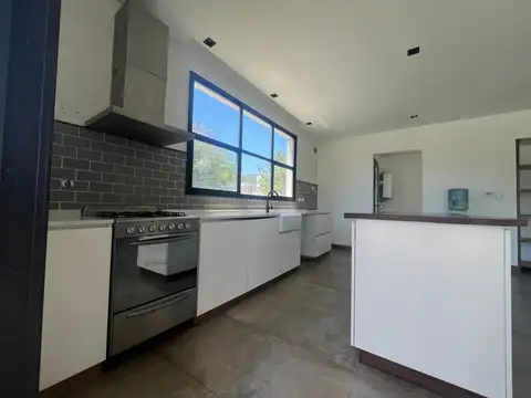 Casa en Venta al Este