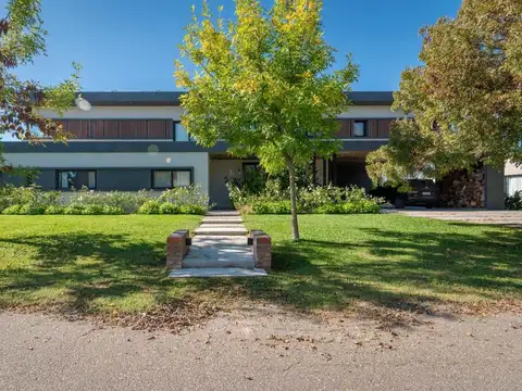 Casa en Venta de 4 dormitorios
