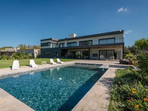 CASA 5 AMB VISTA LAGUNA HARAS SAN PABLO RODRIGUEZ