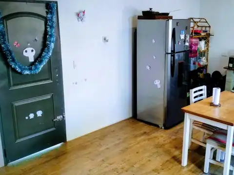 Casa 2 ambientes con 1 baño