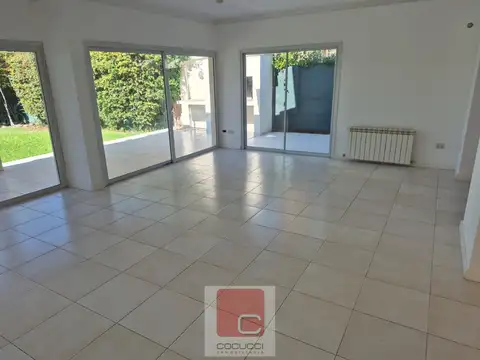 Casa en Alquiler 15 años