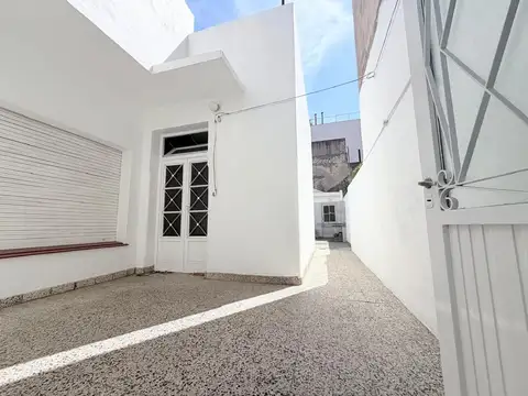 Depto Tipo Casa 2 ambientes con 1 baño