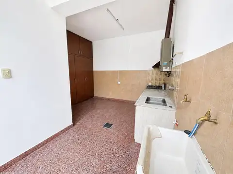 Depto Tipo Casa 2 ambientes con 1 baño
