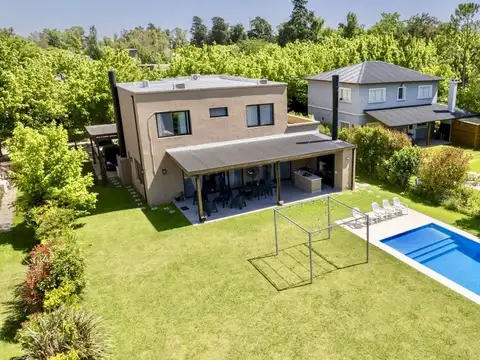 Almirante Guillermo Brown 2100