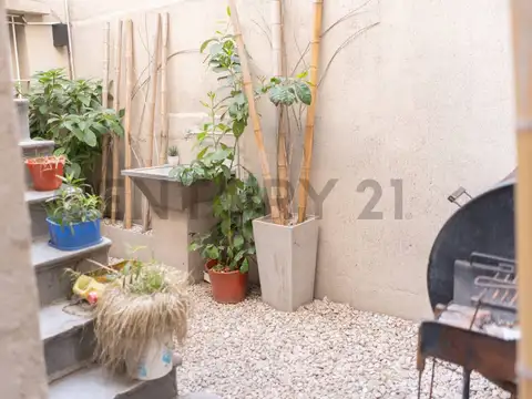 VENTA CASA 3 AMBIENTES + TERRAZA EN LANÚS OESTE