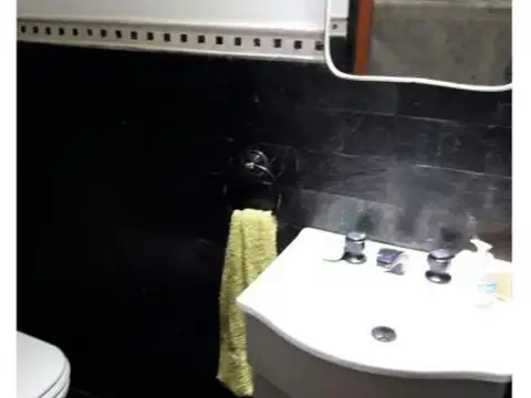 Casa 5 ambientes con 4 baños