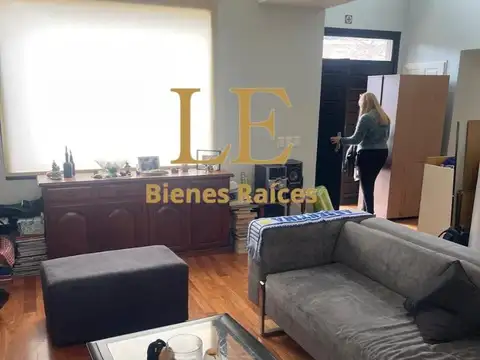 Casa en Venta con 7 cocheras