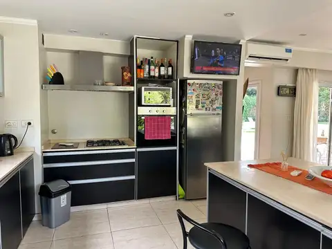 Venta casa b. La Codorniz, 4 amb.pileta, cardales