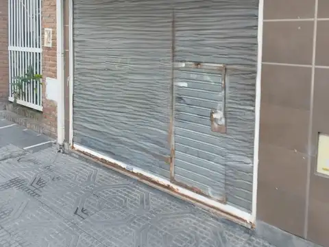 Local en Alquiler Via Pública